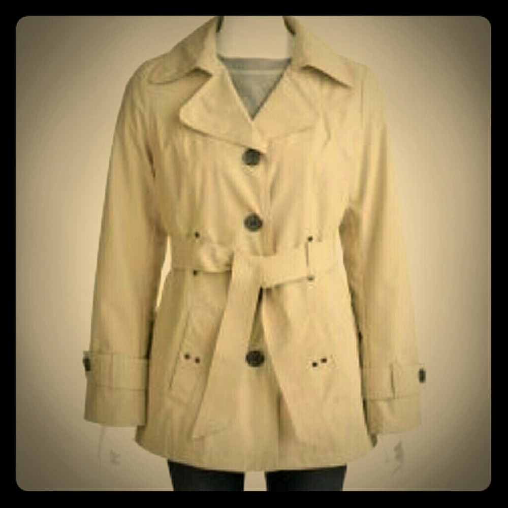 Sophisticated trench